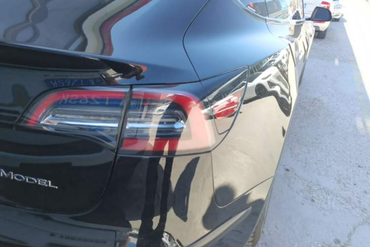 Used Tesla Model 3 2022 Rear-Wheel-Drive Version Right Rear Taillight