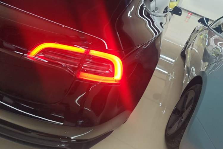 Used Tesla Model 3 2022 Rear-Wheel-Drive Version Right Rear Taillight