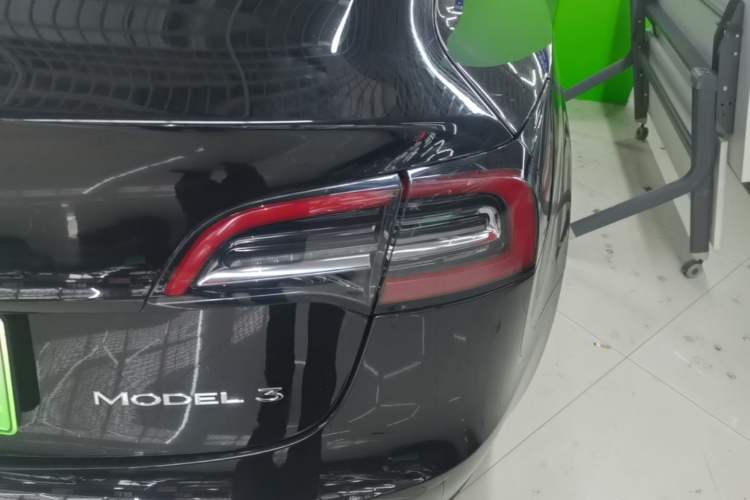 Used Tesla Model 3 2022 Rear-Wheel-Drive Version Right Rear Taillight