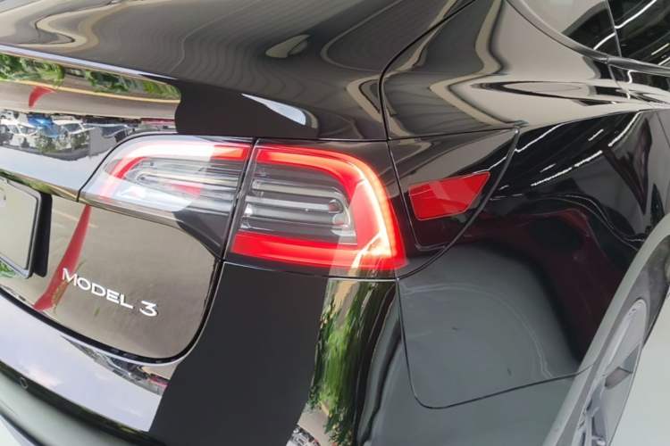 Used Tesla Model 3 2022 Rear-Wheel-Drive Version Right Rear Taillight