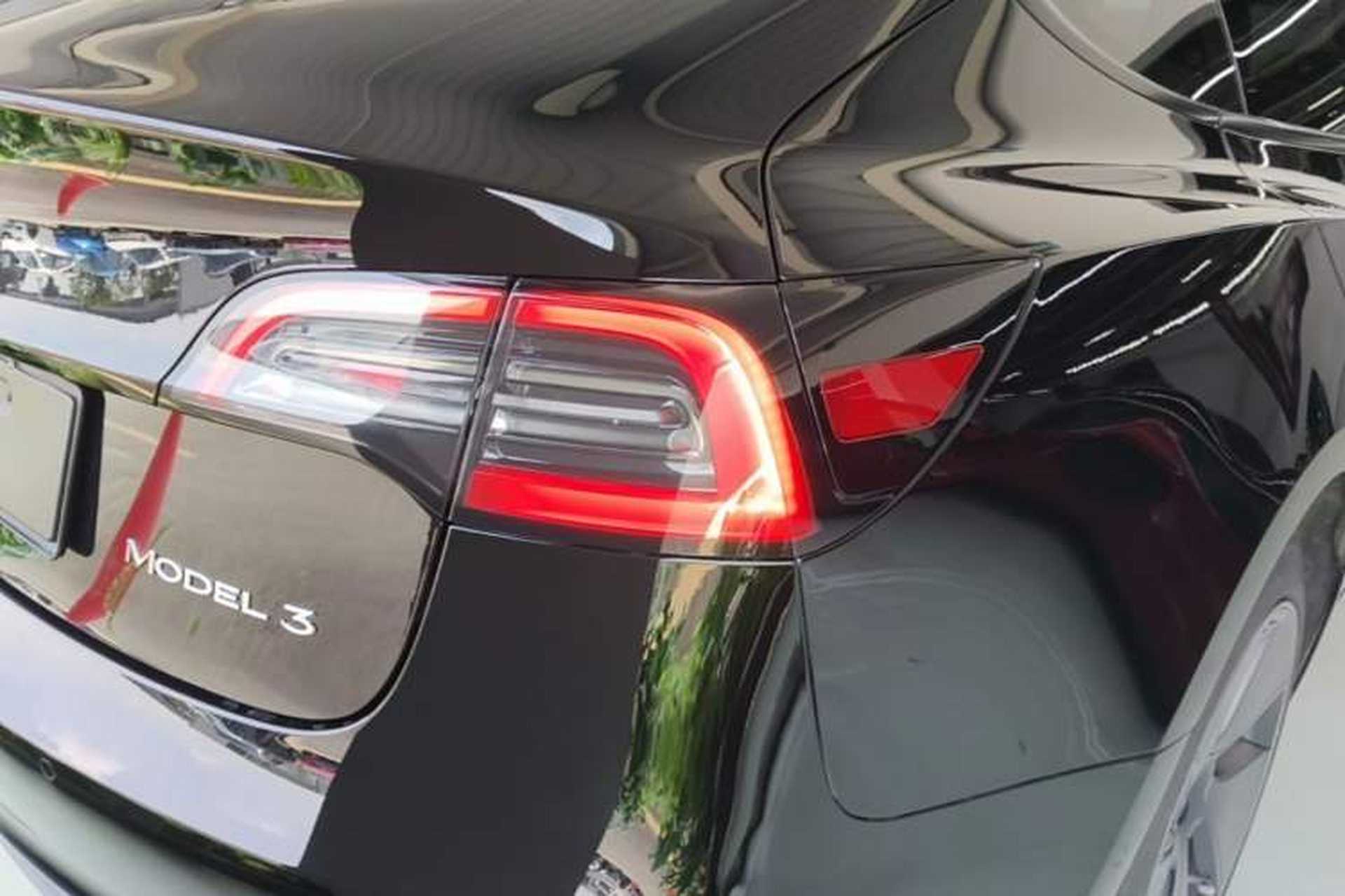 Used Tesla Model 3 2022 Rear-Wheel-Drive Version Right Rear Taillight
