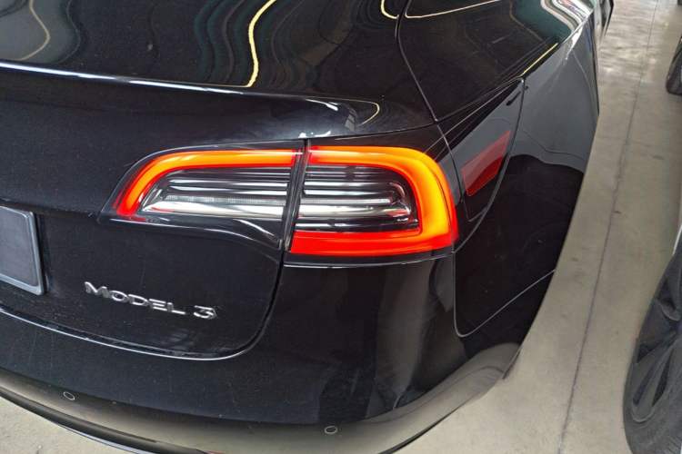Used Tesla Model 3 2022 Rear-Wheel-Drive Version Right Rear Taillight