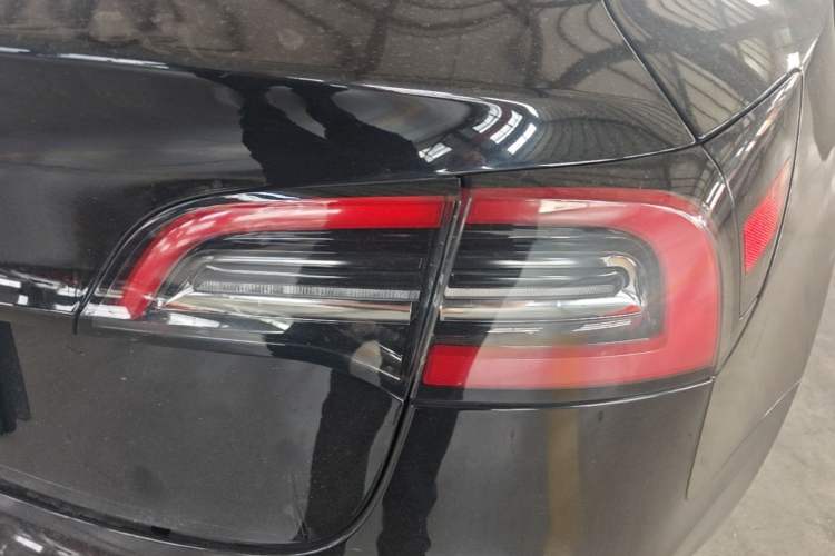 Used Tesla Model 3 2022 Rear-Wheel-Drive Version Right Rear Taillight