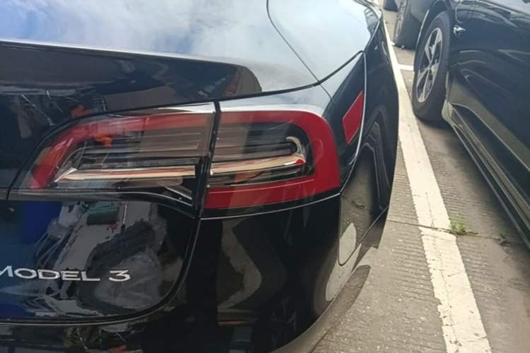 Used Tesla Model 3 2022 Rear-Wheel-Drive Version Right Rear Taillight