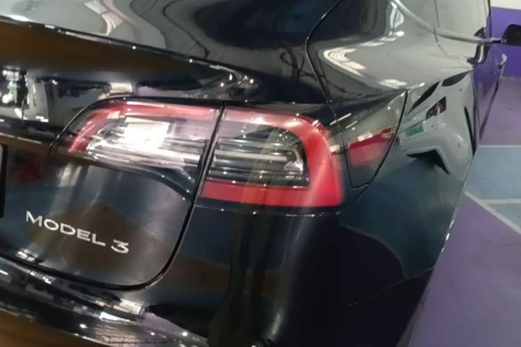 Used Tesla Model 3 2022 Rear-Wheel-Drive Version Right Rear Taillight