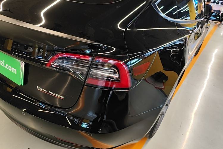 Used Tesla Model 3 2022 Performance High-Performance All-Wheel-Drive Version Right Rear Taillight