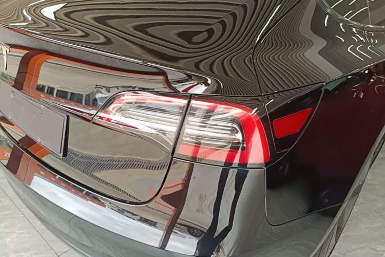 Used Tesla Model 3 2022 Rear-Wheel-Drive Version Right Rear Taillight