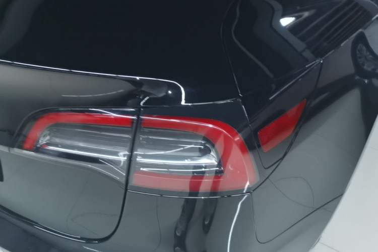Used Tesla Model 3 2022 Rear-Wheel-Drive Version Right Rear Taillight
