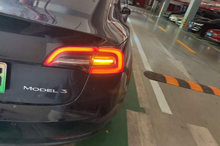 Used Tesla Model 3 2022 Rear-Wheel-Drive Version Right Rear Taillight