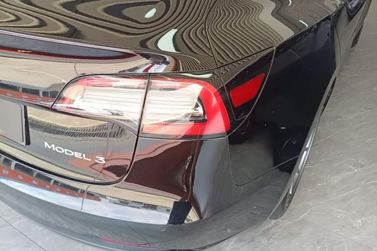 Used Tesla Model 3 2022 Rear-Wheel-Drive Version Right Rear Taillight
