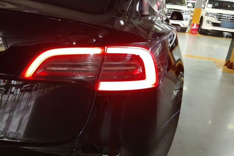 Used Tesla Model 3 2022 Rear-Wheel-Drive Version Right Rear Taillight