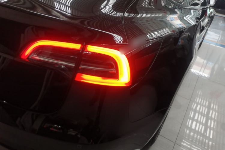 Used Tesla Model 3 2022 Rear-Wheel-Drive Version Right Rear Taillight