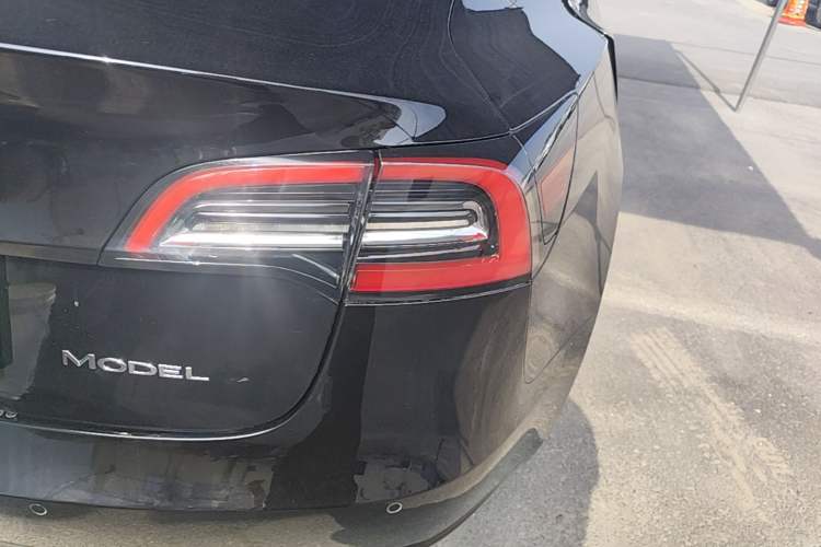 Used Tesla Model 3 2022 Rear-Wheel-Drive Version Right Rear Taillight