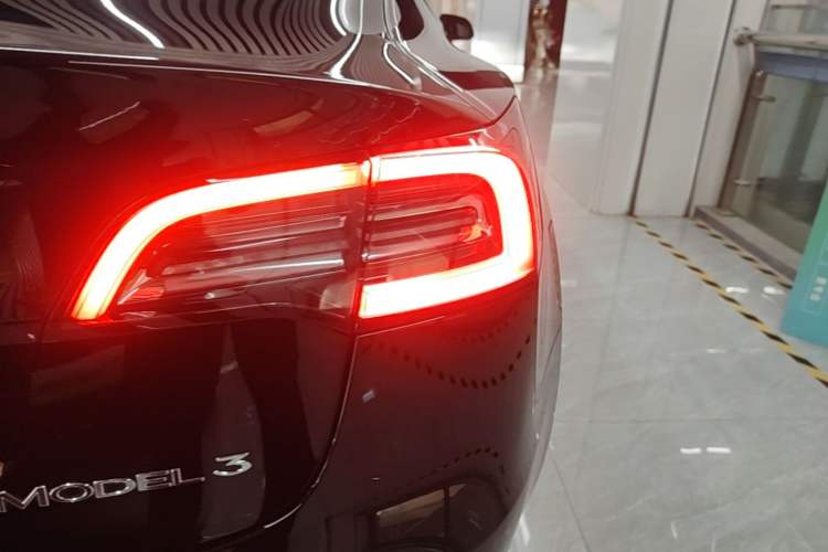 Used Tesla Model 3 2022 Rear-Wheel-Drive Version Right Rear Taillight