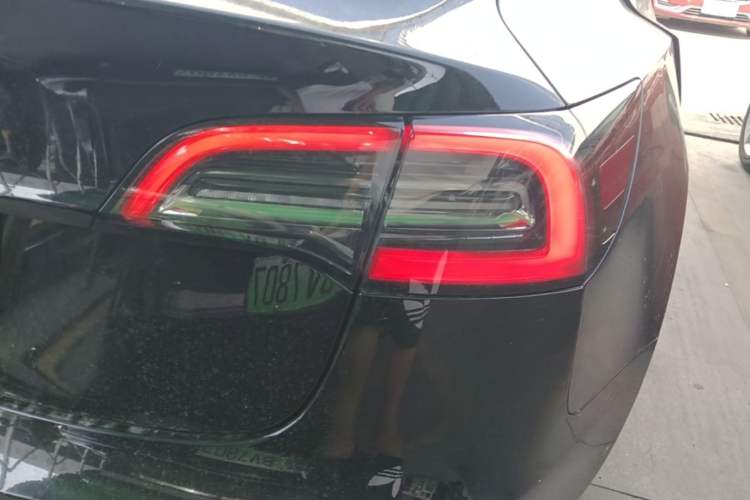 Used Tesla Model 3 2022 Rear-Wheel-Drive Version Right Rear Taillight