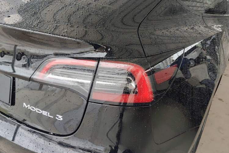 Used Tesla Model 3 2022 Rear-Wheel-Drive Version Right Rear Taillight