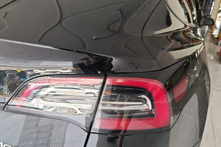 Used Tesla Model 3 2022 Rear-Wheel-Drive Version Right Rear Taillight
