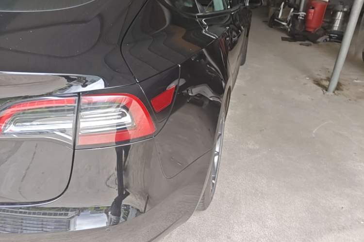 Used Tesla Model 3 2022 Rear-Wheel-Drive Version Right Rear Taillight