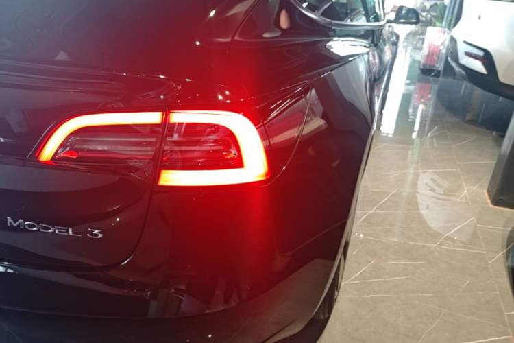 Used Tesla Model 3 2022 Rear-Wheel-Drive Version Right Rear Taillight