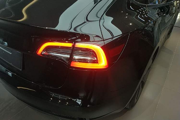 Used Tesla Model 3 2022 Rear-Wheel-Drive Version Right Rear Taillight
