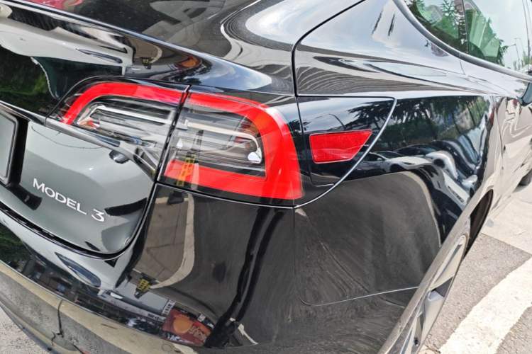 Used Tesla Model 3 2022 Rear-Wheel-Drive Version Right Rear Taillight