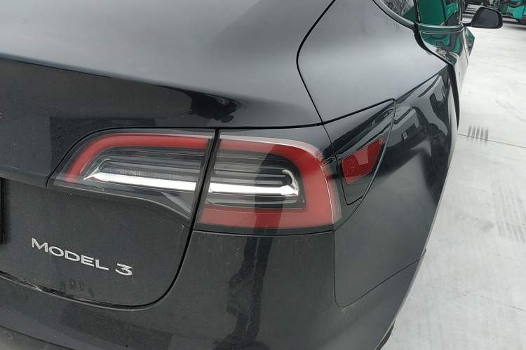 Used Tesla Model 3 2022 Rear-Wheel-Drive Version Right Rear Taillight