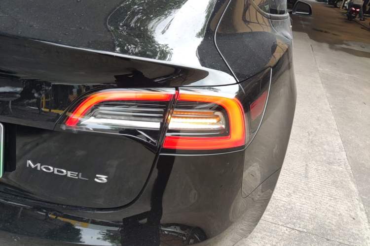 Used Tesla Model 3 2022 Rear-Wheel-Drive Version Right Rear Taillight