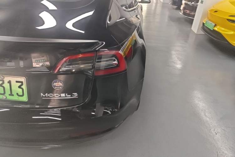 Used Tesla Model 3 2022 Performance High-Performance All-Wheel-Drive Version Right Rear Taillight