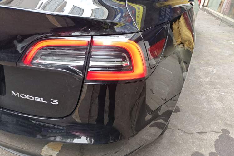 Used Tesla Model 3 2022 Rear-Wheel-Drive Version Right Rear Taillight