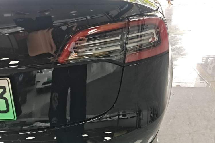 Used Tesla Model 3 2022 Performance High-Performance All-Wheel-Drive Version Right Rear Taillight