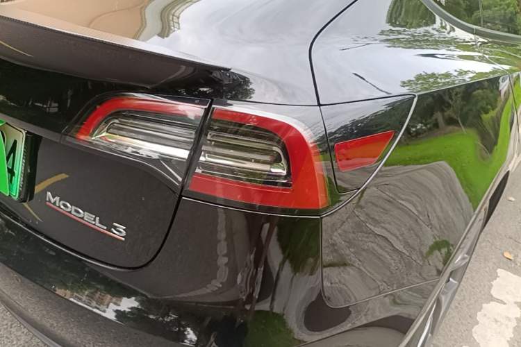 Used Tesla Model 3 2022 Performance High-Performance All-Wheel-Drive Version Right Rear Taillight
