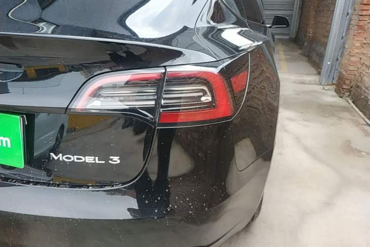 Used Tesla Model 3 2022 Rear-Wheel-Drive Version Right Rear Taillight
