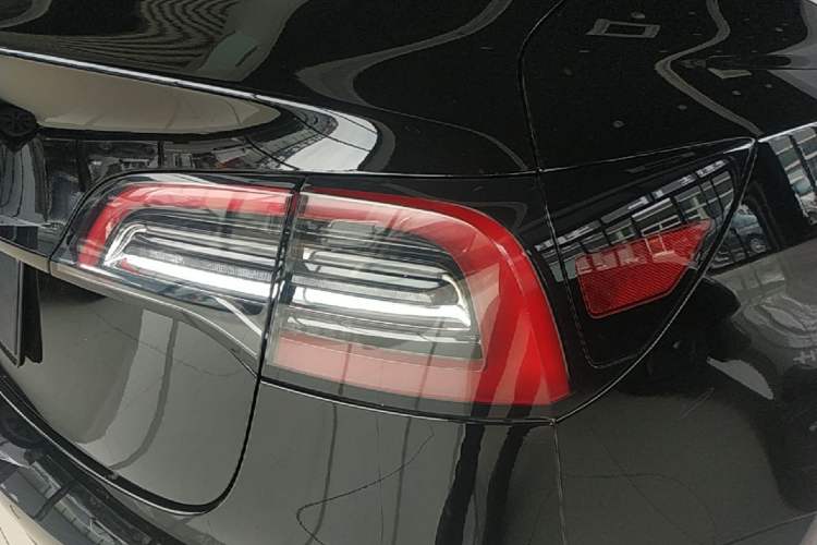 Used Tesla Model 3 2022 Rear-Wheel-Drive Version Right Rear Taillight