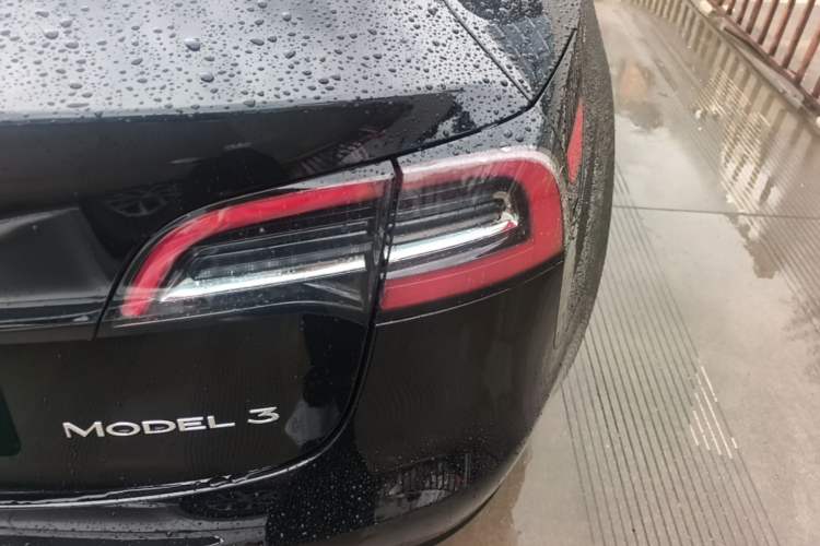 Used Tesla Model 3 2022 Rear-Wheel-Drive Version Right Rear Taillight