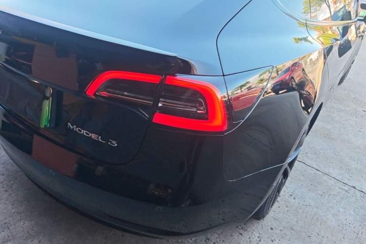 Used Tesla Model 3 2022 Rear-Wheel-Drive Version Right Rear Taillight