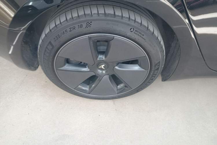 Used Tesla Model 3 2022 Rear-Wheel-Drive Version Right Rear Wheel Hub