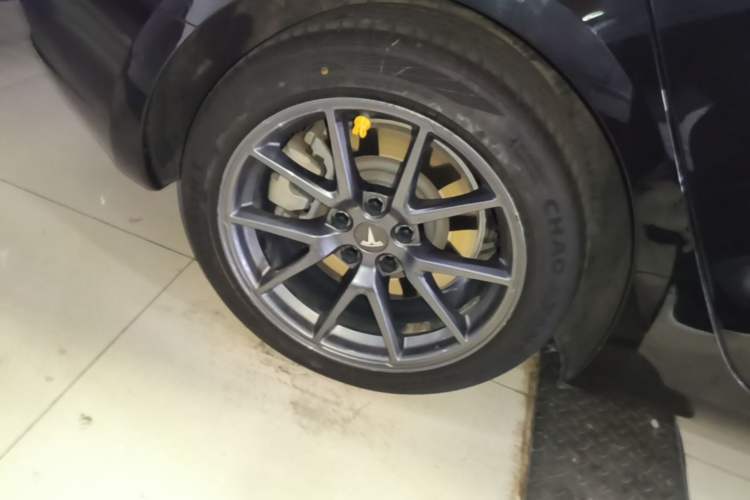 Used Tesla Model 3 2022 Rear-Wheel-Drive Version Right Rear Wheel Hub