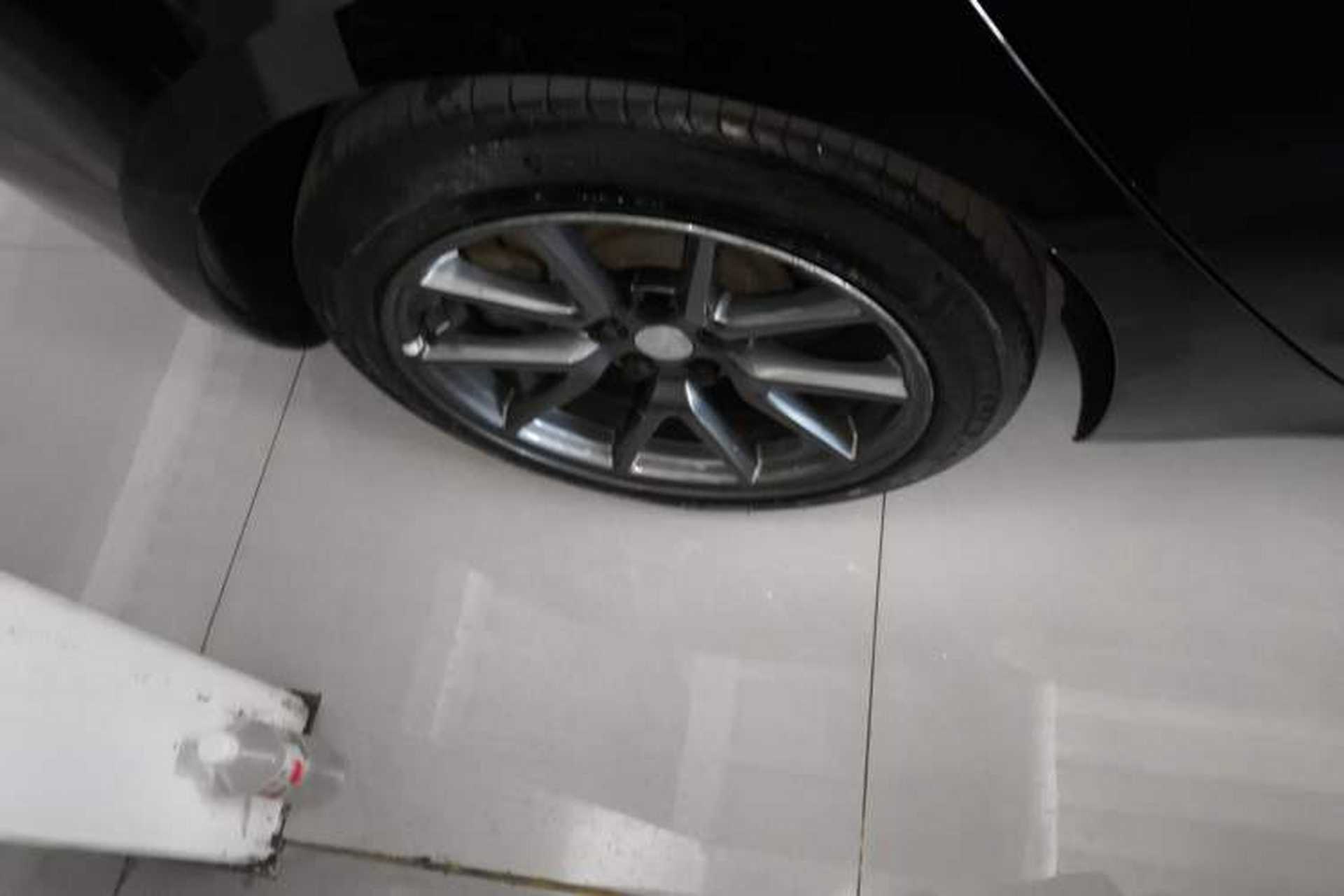 Used Tesla Model 3 2022 Rear-Wheel-Drive Version Right Rear Wheel Hub