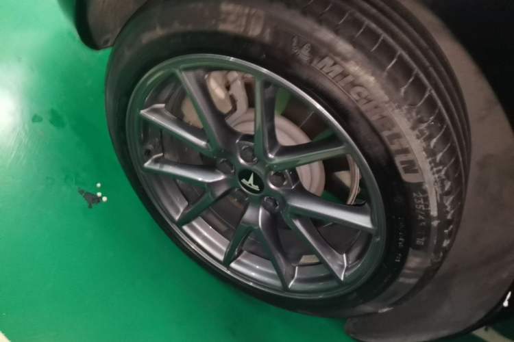 Used Tesla Model 3 2022 Rear-Wheel-Drive Version Right Rear Wheel Hub