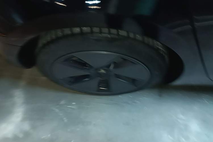 Used Tesla Model 3 2022 Rear-Wheel-Drive Version Right Rear Wheel Hub