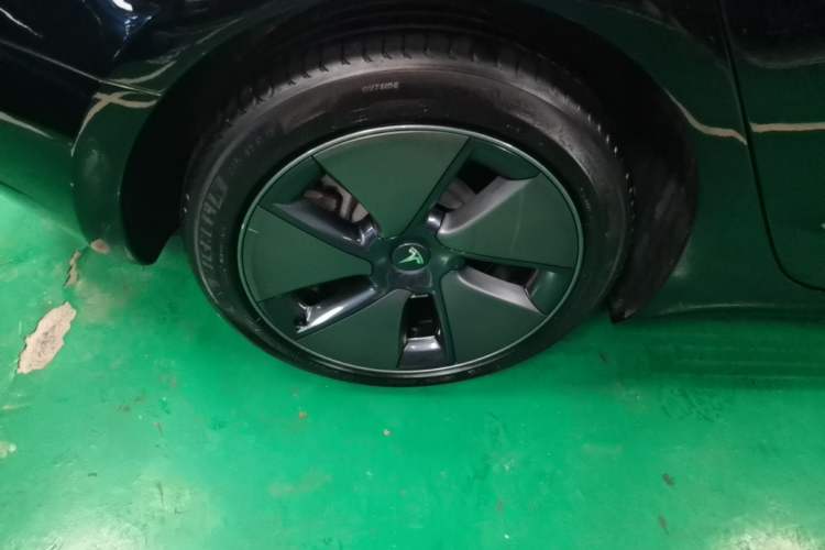 Used Tesla Model 3 2022 Rear-Wheel-Drive Version Right Rear Wheel Hub