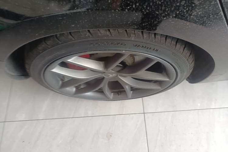 Used Tesla Model 3 2022 Performance High-Performance All-Wheel-Drive Version Right Rear Wheel Hub