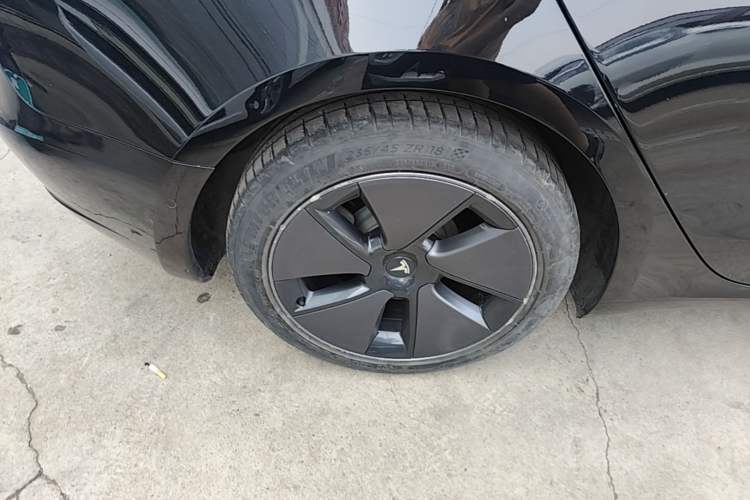Used Tesla Model 3 2022 Rear-Wheel-Drive Version Right Rear Wheel Hub
