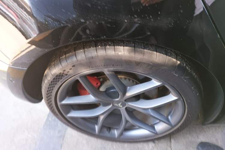 Used Tesla Model 3 2022 Performance High-Performance All-Wheel-Drive Version Right Rear Wheel Hub