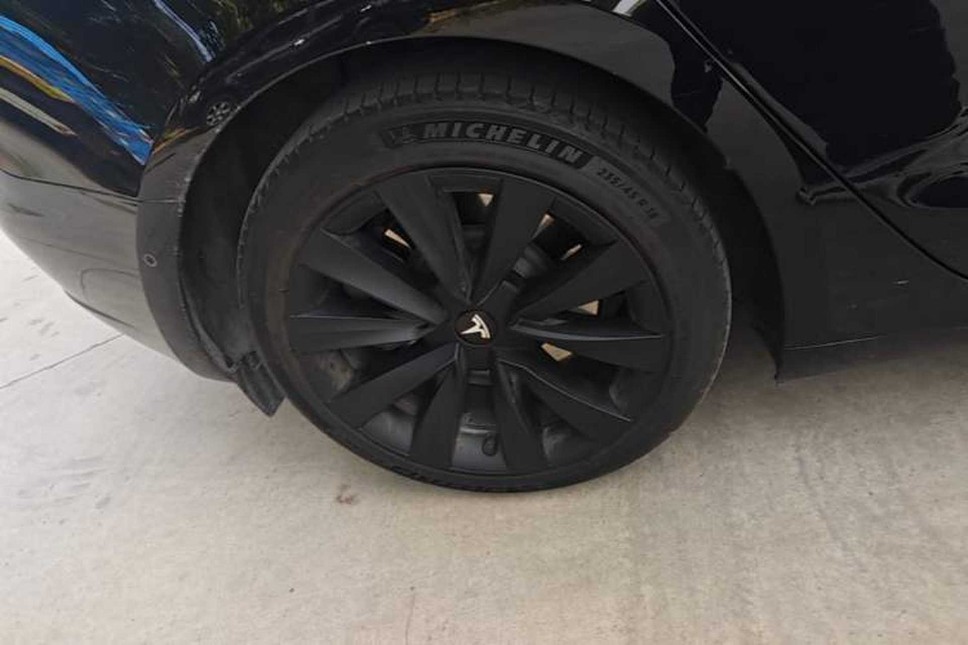 Used Tesla Model 3 2022 Rear-Wheel-Drive Version Right Rear Wheel Hub