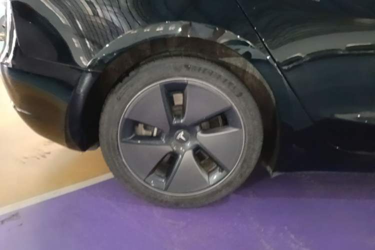 Used Tesla Model 3 2022 Rear-Wheel-Drive Version Right Rear Wheel Hub