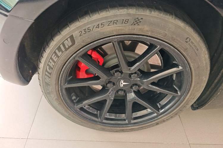 Used Tesla Model 3 2022 Rear-Wheel-Drive Version Right Rear Wheel Hub