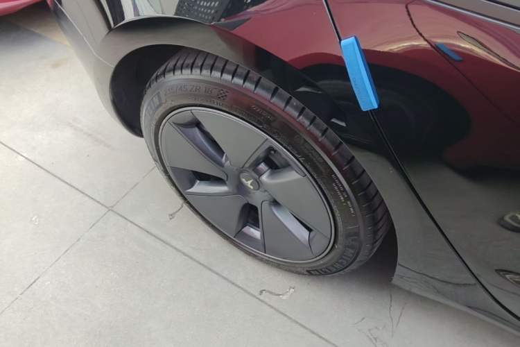 Used Tesla Model 3 2022 Rear-Wheel-Drive Version Right Rear Wheel Hub