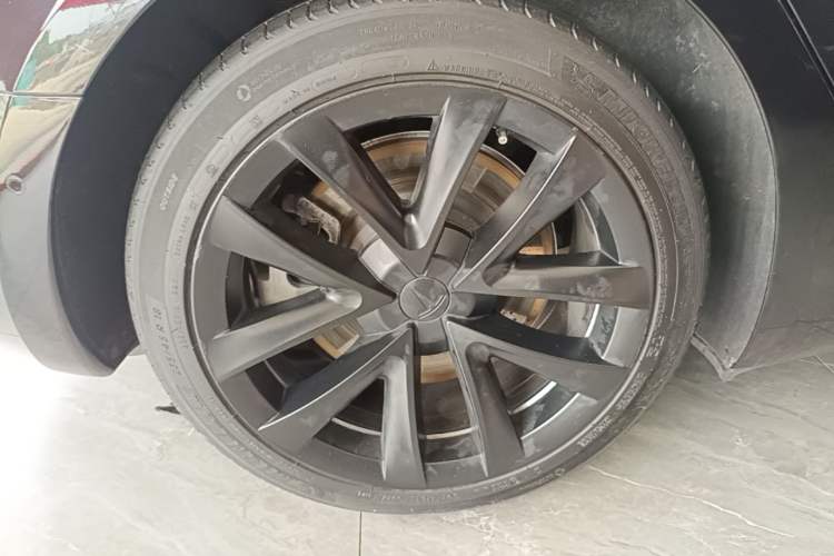 Used Tesla Model 3 2022 Rear-Wheel-Drive Version Right Rear Wheel Hub