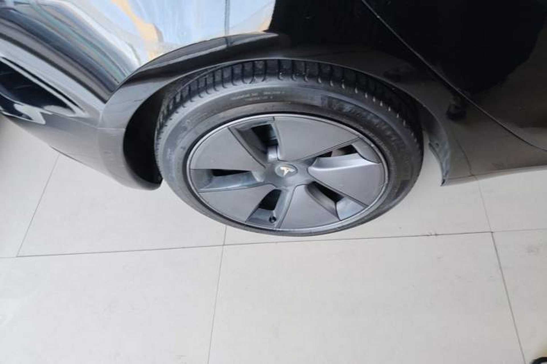 Used Tesla Model 3 2022 Rear-Wheel-Drive Version Right Rear Wheel Hub